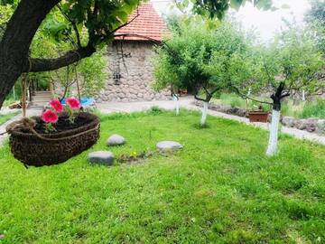 Фотографии Дома для отпуска Tnak г. Гарни (Армения) №5 Фото Дома для отпуска Tnak г. Гарни 5